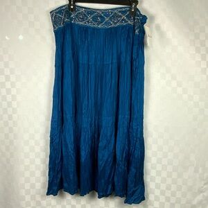 NWT dressbarn Blue Crinkle Midi Maxi Skirt Size Large Sequins Boho Gypsy